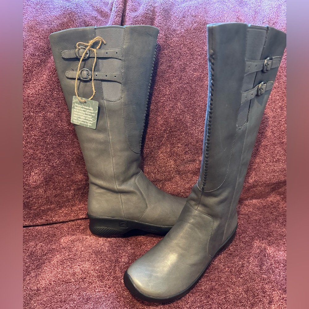 Keen Bern Baby Gargoyle tall boot. New